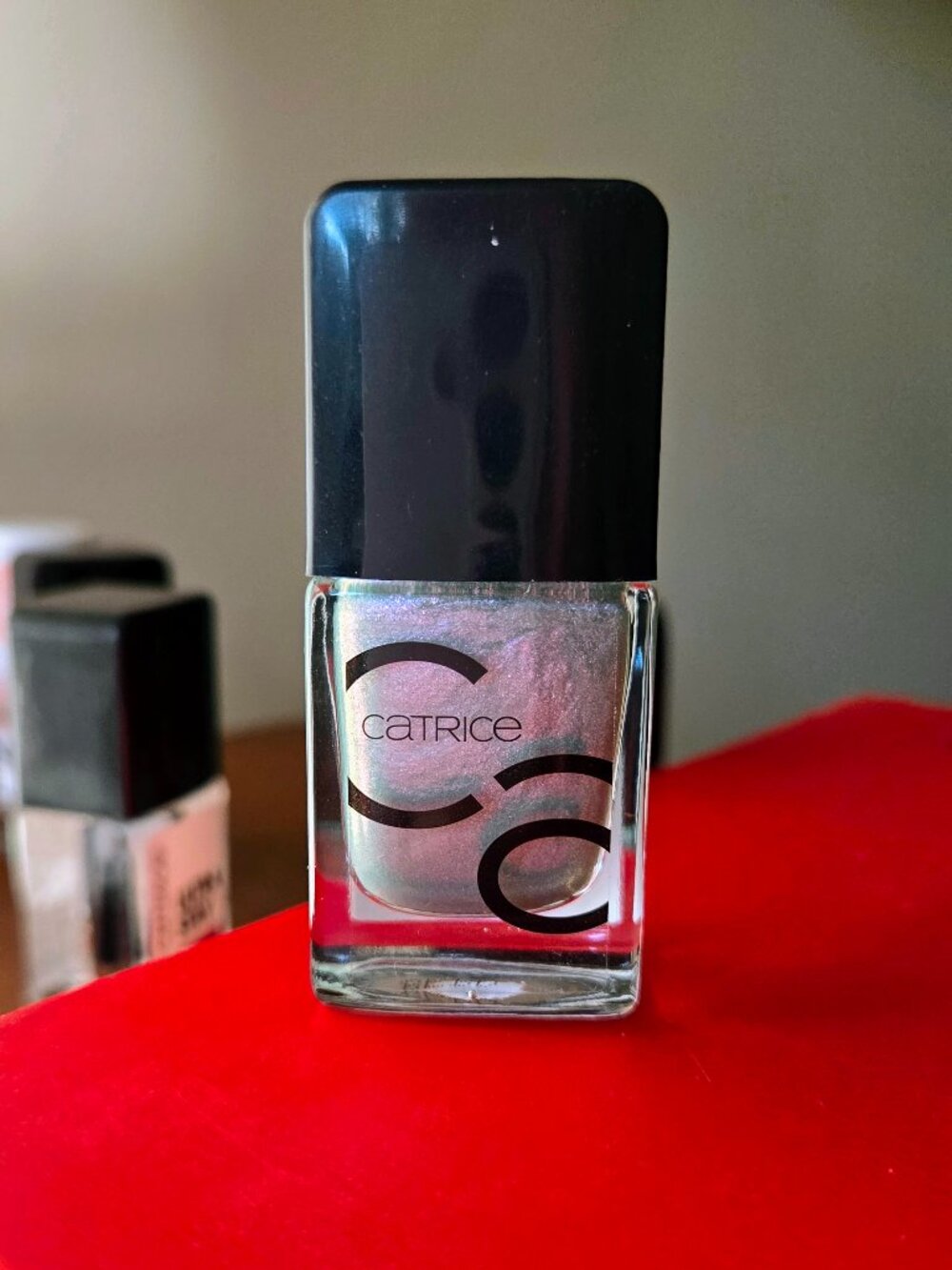 Catrice Elsa's Favorite 164 European Nail Polish Light Green Pink Shimmer